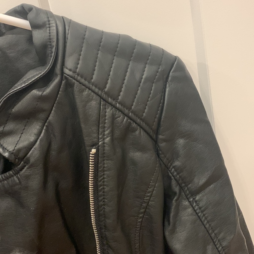 Leather jacket - Picture 3 of 4